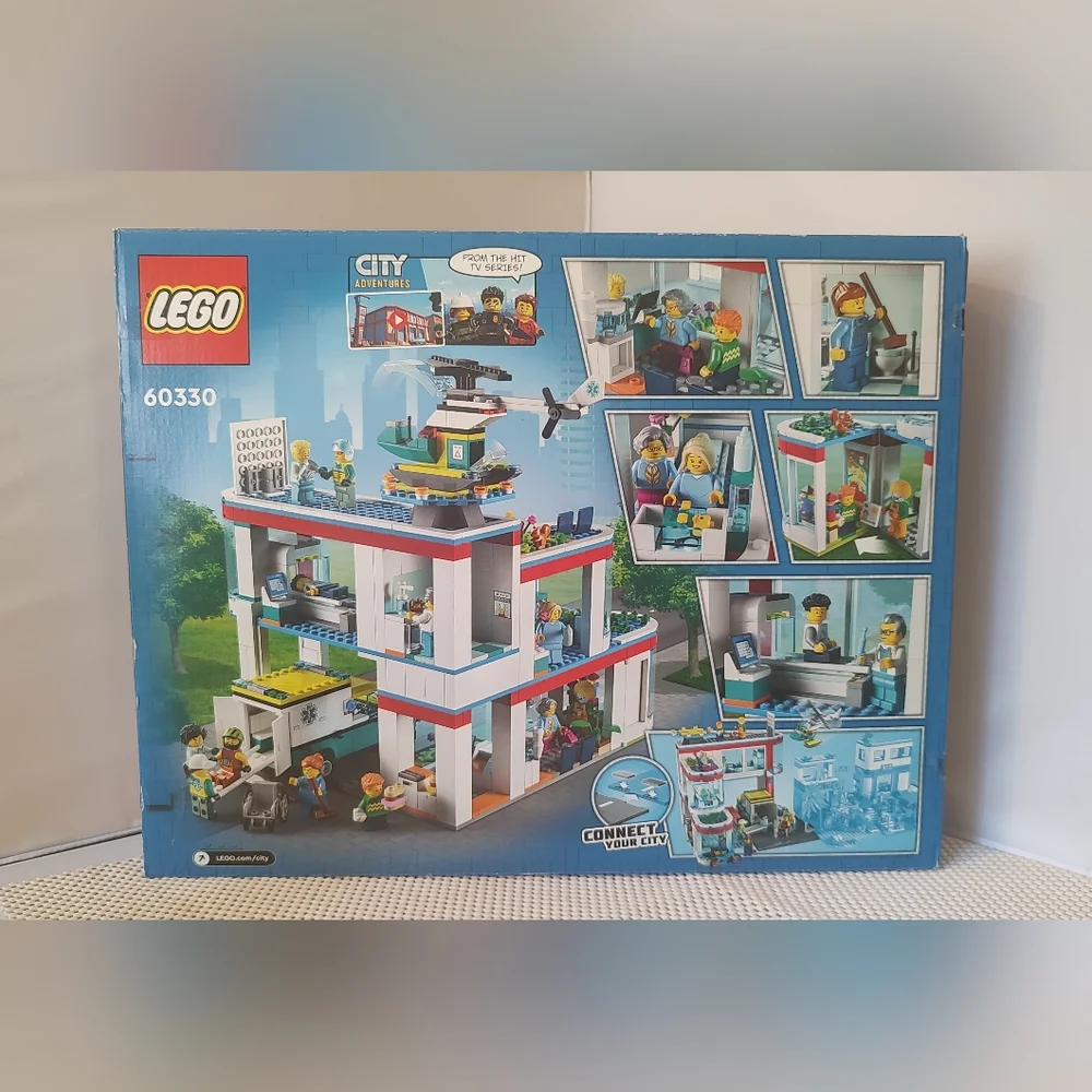 Lego City 60330 Hospital Building Toy Set Road Plates Included NWT Building Toy